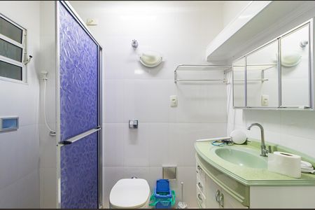 Casa de condomínio à venda com 168m², 3 quartos e 3 vagas Casa de condomínio à venda com 168m², 3 quartos e 3 vagasBanheiro