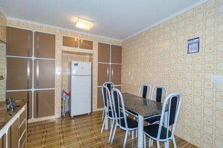 Casa de condomínio à venda com 168m², 3 quartos e 3 vagas Casa de condomínio à venda com 168m², 3 quartos e 3 vagasCozinha