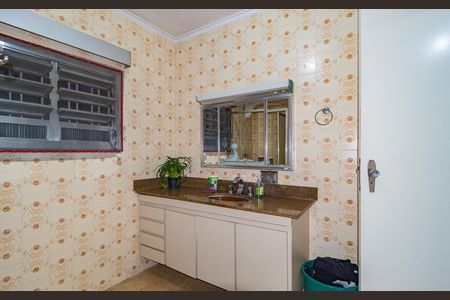 Casa de condomínio à venda com 168m², 3 quartos e 3 vagas Casa de condomínio à venda com 168m², 3 quartos e 3 vagasBanheiro