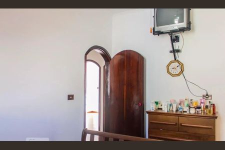 Casa à venda com 3 quartos, 144m² em Vila Lucinda, Santo André