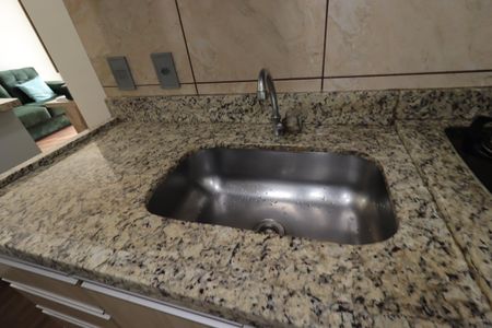 Apartamento à venda com 50m², 2 quartos e 1 vagaCozinha - Pia