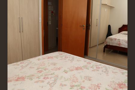 Apartamento à venda com 2 quartos, 72m² em Jardim Goiás, Goiânia