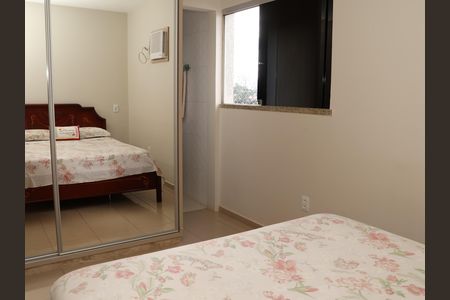 Apartamento à venda com 2 quartos, 72m² em Jardim Goiás, Goiânia