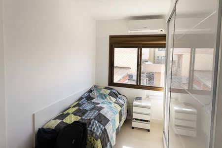 Quarto 1 de apartamento para alugar com 2 quartos, 99m² em Partenon, Porto Alegre