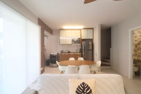 Sala de apartamento para alugar com 2 quartos, 80m² em Tortuga, Guarujá