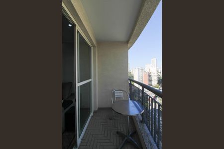 Apartamento para alugar com 72m², 3 quartos e 2 vagas Apartamento para alugar com 72m², 3 quartos e 2 vagasVaranda