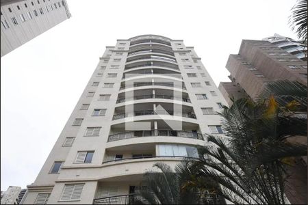 Apartamento para alugar com 72m², 3 quartos e 2 vagas Apartamento para alugar com 72m², 3 quartos e 2 vagasFachada