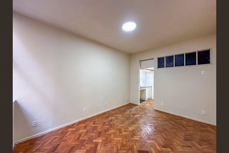 Kitnet/Studio para alugar com 1 quarto, 32m² em Centro, Rio de Janeiro
