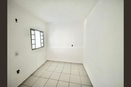 Quarto 2 de casa para alugar com 2 quartos, 50m² em Vila Espanhola, São Paulo