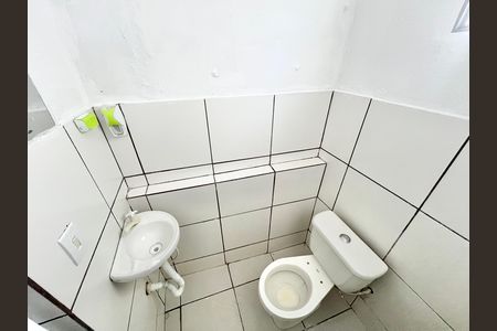 Casa para alugar com 50m², 2 quartos e sem vaga Casa para alugar com 50m², 2 quartos e sem vagaBanheiro