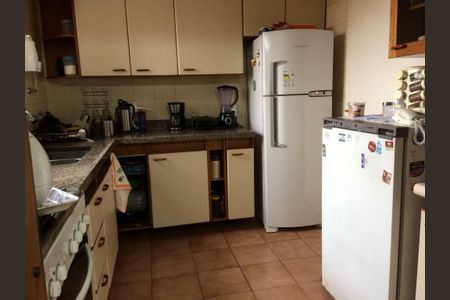 Apartamento à venda com 216m², 4 quartos e 3 vagas