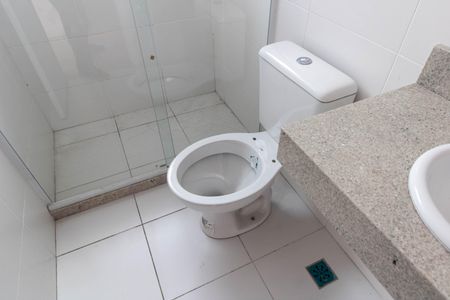 Apartamento à venda com 100m², 3 quartos e 2 vagas Apartamento à venda com 100m², 3 quartos e 2 vagasBanheiro do Quarto 2