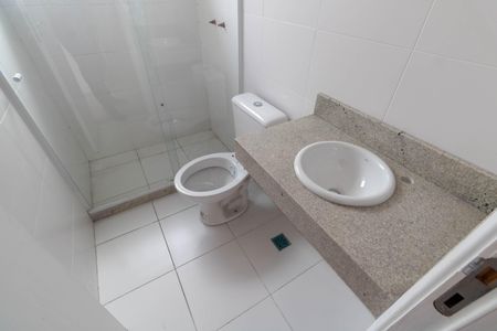 Apartamento à venda com 100m², 3 quartos e 2 vagas Apartamento à venda com 100m², 3 quartos e 2 vagasBanheiro do Quarto 2