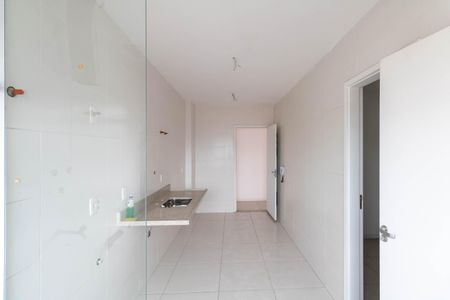 Apartamento à venda com 100m², 3 quartos e 2 vagas Apartamento à venda com 100m², 3 quartos e 2 vagasCozinha e Área de Serviço