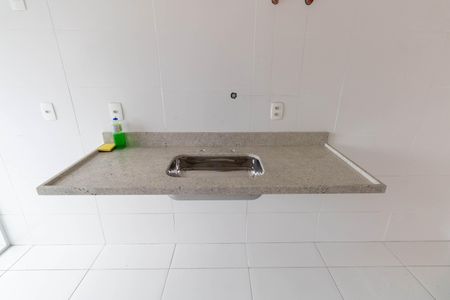 Apartamento à venda com 100m², 3 quartos e 2 vagas Apartamento à venda com 100m², 3 quartos e 2 vagasCozinha e Área de Serviço