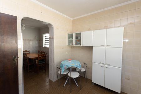 Casa à venda com 300m², 8 quartos e 2 vagas Casa à venda com 300m², 8 quartos e 2 vagasCozinha