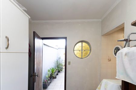 Casa à venda com 300m², 8 quartos e 2 vagas Casa à venda com 300m², 8 quartos e 2 vagasQuarto 4