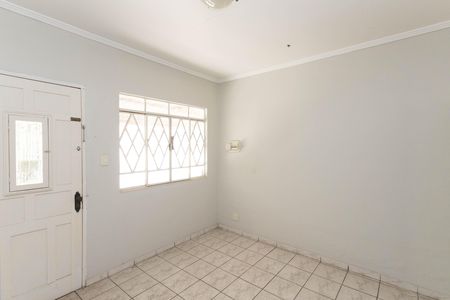 Casa à venda com 300m², 8 quartos e 2 vagas Casa à venda com 300m², 8 quartos e 2 vagasSala casa 2