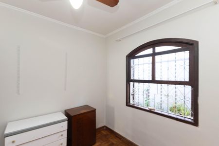 Casa à venda com 300m², 8 quartos e 2 vagas Casa à venda com 300m², 8 quartos e 2 vagasQuarto 1