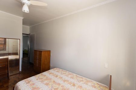 Casa à venda com 300m², 8 quartos e 2 vagas Casa à venda com 300m², 8 quartos e 2 vagasSuíte