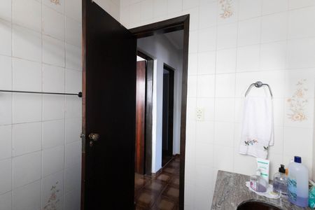 Casa à venda com 300m², 8 quartos e 2 vagas Casa à venda com 300m², 8 quartos e 2 vagasBanheiro 3 casa 1