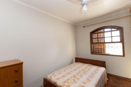 Casa à venda com 300m², 8 quartos e 2 vagas Casa à venda com 300m², 8 quartos e 2 vagasSuíte