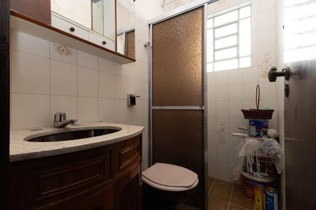 Casa à venda com 300m², 8 quartos e 2 vagas Casa à venda com 300m², 8 quartos e 2 vagasBanheiro da Suíte
