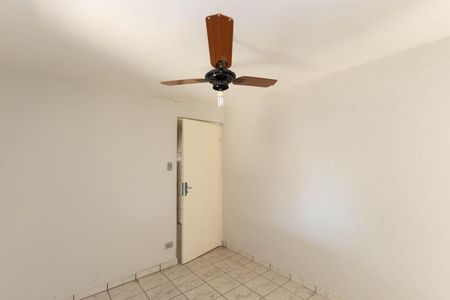 Casa à venda com 300m², 8 quartos e 2 vagas Casa à venda com 300m², 8 quartos e 2 vagasQuarto 2 casa 2