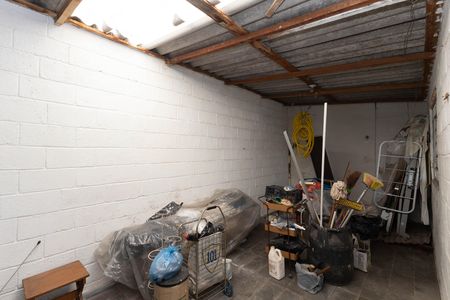 Casa à venda com 300m², 8 quartos e 2 vagas Casa à venda com 300m², 8 quartos e 2 vagasQuarto 8