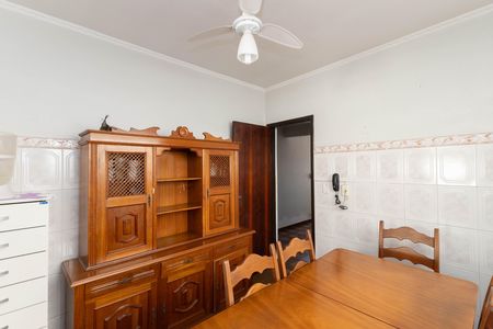 Casa à venda com 300m², 8 quartos e 2 vagas Casa à venda com 300m², 8 quartos e 2 vagasCopa