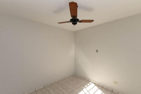Casa à venda com 300m², 8 quartos e 2 vagas Casa à venda com 300m², 8 quartos e 2 vagasQuarto 3 casa 2