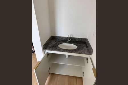 Apartamento para alugar com 35m², 2 quartos e sem vaga Apartamento para alugar com 35m², 2 quartos e sem vagaBanheiro