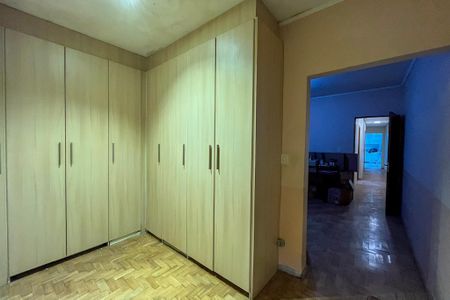 Casa para alugar com 260m², 3 quartos e 2 vagas Casa para alugar com 260m², 3 quartos e 2 vagasCloset da suíte