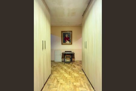 Casa para alugar com 260m², 3 quartos e 2 vagas Casa para alugar com 260m², 3 quartos e 2 vagasCloset da suíte