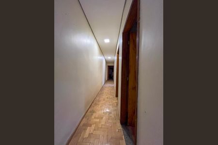 Casa para alugar com 260m², 3 quartos e 2 vagas Casa para alugar com 260m², 3 quartos e 2 vagasCorredor