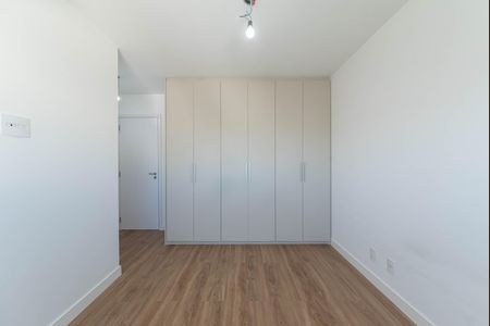 Apartamento para alugar com 83m², 3 quartos e 2 vagas Apartamento para alugar com 83m², 3 quartos e 2 vagasSuite