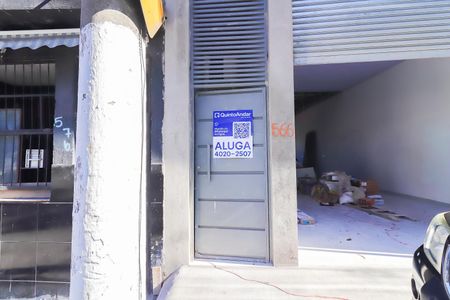 Casa para alugar com 58m², 2 quartos e sem vagaFachada