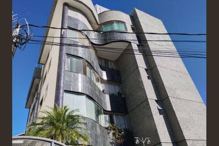 Apartamento para alugar com 100m², 3 quartos e 2 vagas Apartamento para alugar com 100m², 3 quartos e 2 vagasFachada