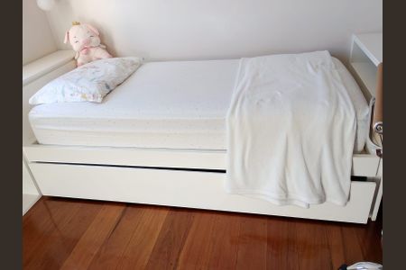 Apartamento para alugar com 100m², 3 quartos e 2 vagas Apartamento para alugar com 100m², 3 quartos e 2 vagasQuarto
