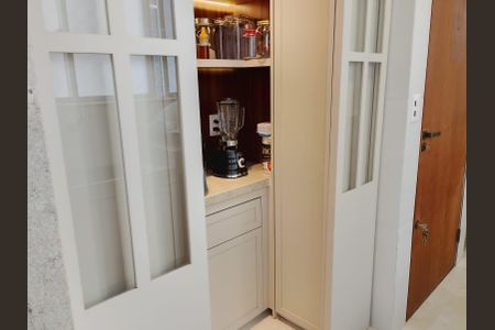 Apartamento para alugar com 100m², 3 quartos e 2 vagas Apartamento para alugar com 100m², 3 quartos e 2 vagasCozinha