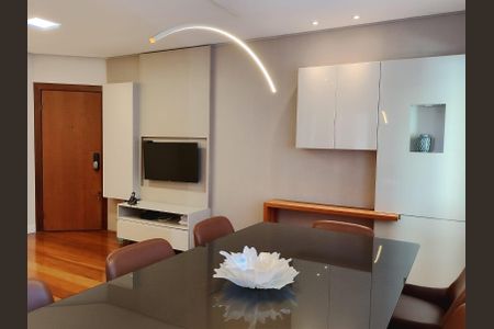 Apartamento para alugar com 100m², 3 quartos e 2 vagas Apartamento para alugar com 100m², 3 quartos e 2 vagasSala
