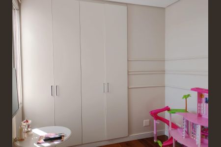 Apartamento para alugar com 100m², 3 quartos e 2 vagas Apartamento para alugar com 100m², 3 quartos e 2 vagasQuarto