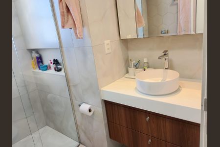 Apartamento para alugar com 100m², 3 quartos e 2 vagas Apartamento para alugar com 100m², 3 quartos e 2 vagasBanheiro
