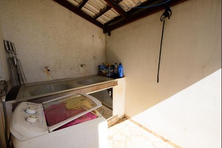 Casa à venda com 116m², 2 quartos e 1 vaga Casa à venda com 116m², 2 quartos e 1 vagaÁrea de Serviço