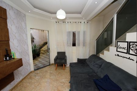 Sala 1 de casa à venda com 2 quartos, 116m² em Itaipu, Contagem