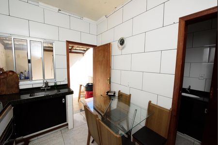 Casa à venda com 116m², 2 quartos e 1 vaga Casa à venda com 116m², 2 quartos e 1 vagaCozinha