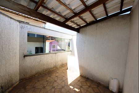 Casa à venda com 116m², 2 quartos e 1 vaga Casa à venda com 116m², 2 quartos e 1 vagaTerraço