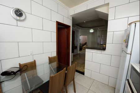 Casa à venda com 116m², 2 quartos e 1 vaga Casa à venda com 116m², 2 quartos e 1 vagaCozinha