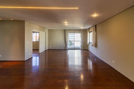 Apartamento à venda com 320m², 4 quartos e 4 vagas Apartamento à venda com 320m², 4 quartos e 4 vagasSala 2