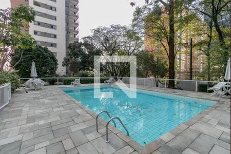Apartamento à venda com 320m², 4 quartos e 4 vagas Apartamento à venda com 320m², 4 quartos e 4 vagasPiscina